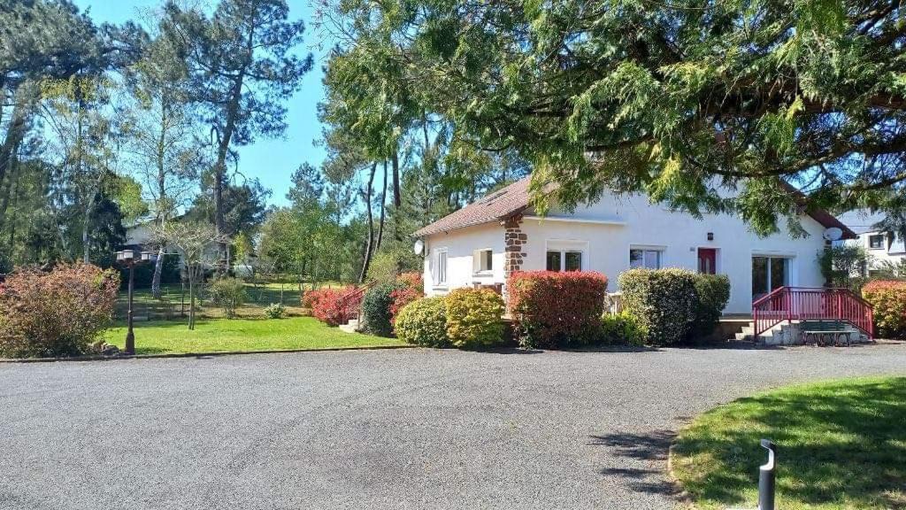 Photo of Others in Guecelard