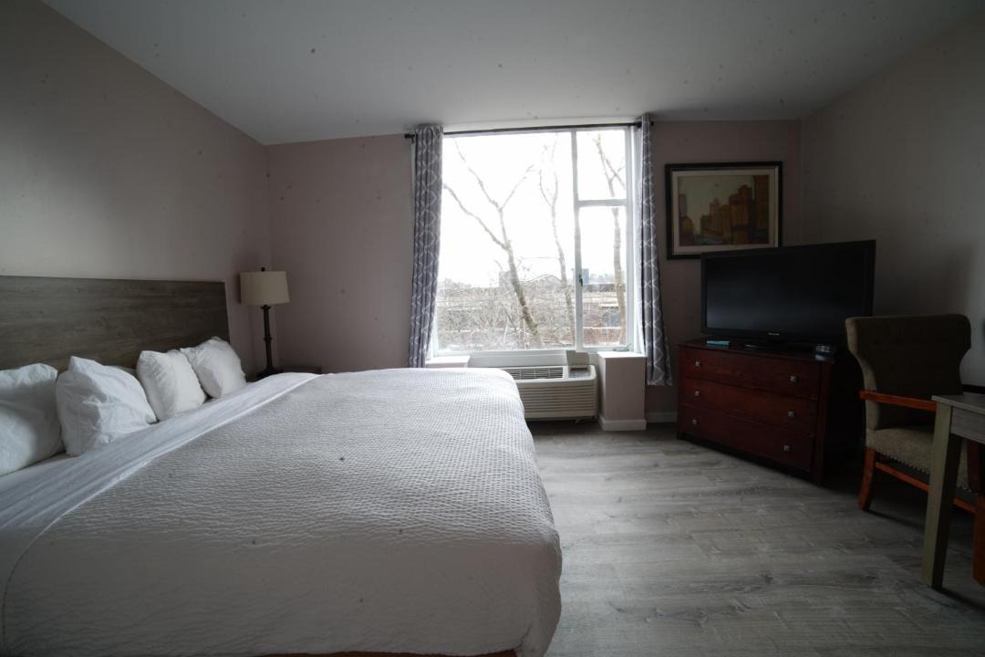 Photo of Others in Commonwealth