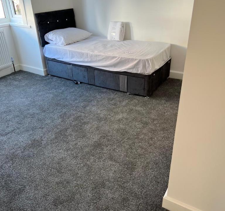 Photo of Others in Botwell