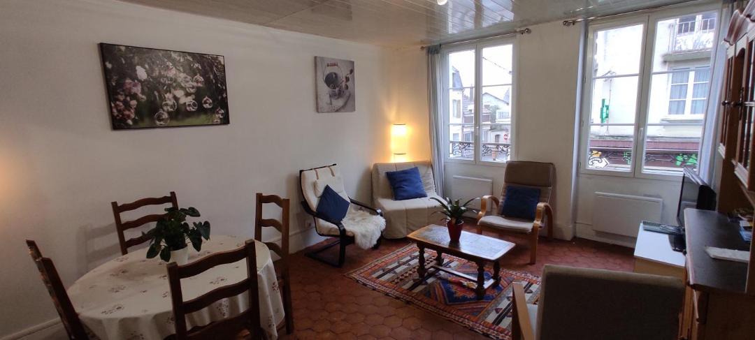 Photo of Livingroom in Cosne-Cours-sur-Loire
