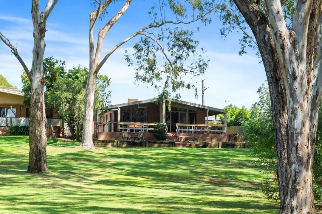 Photo of Others in Bundalong