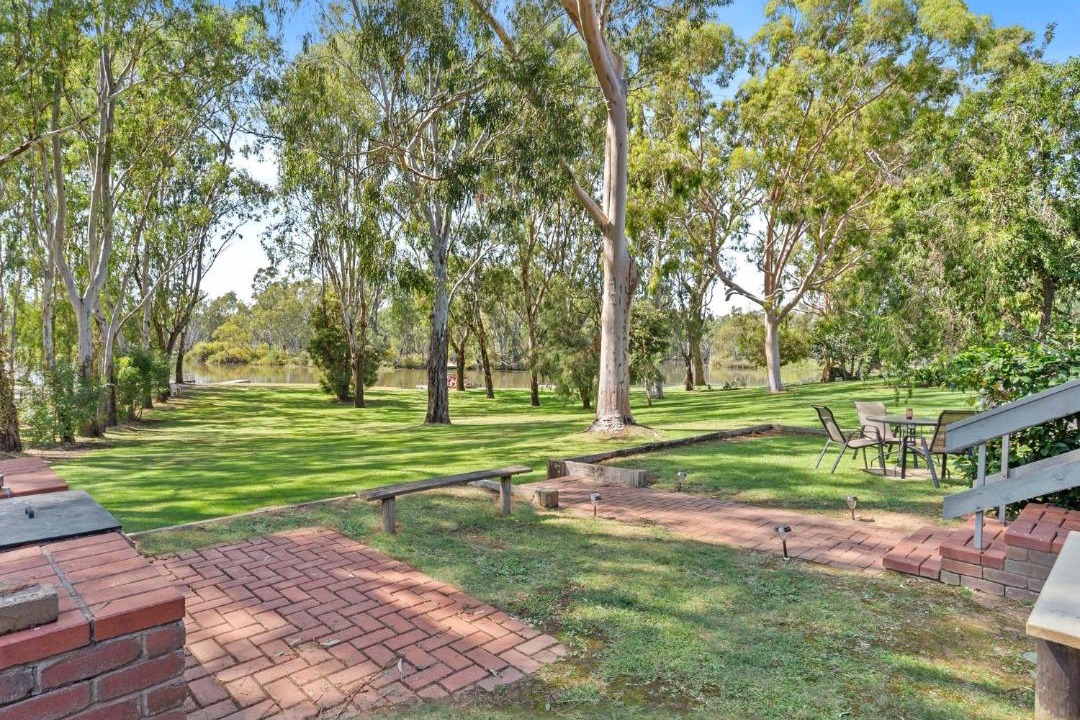 Photo of Others in Bundalong