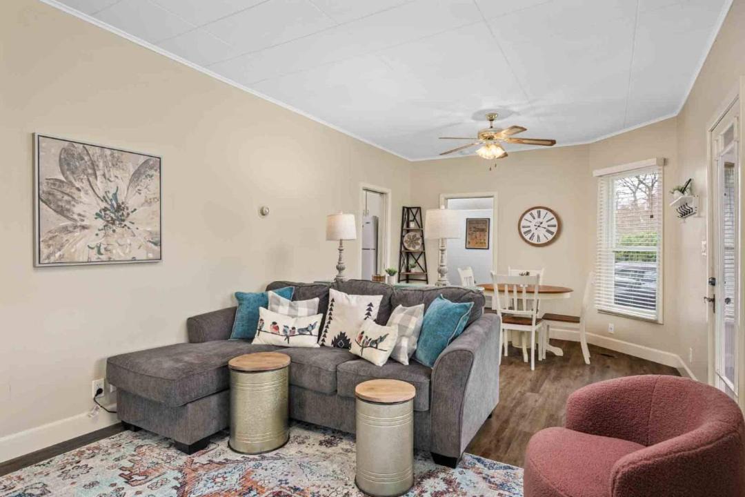 Photo of Others in Newberg