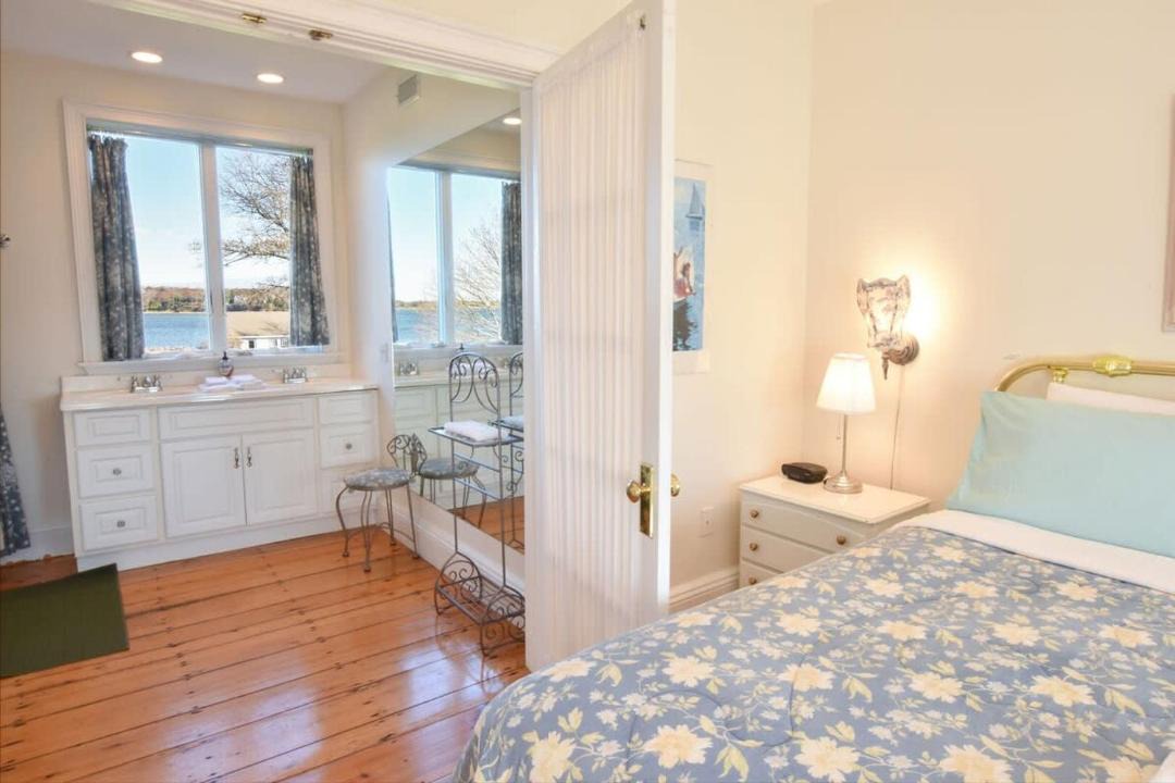 Photo of Others in Orleans