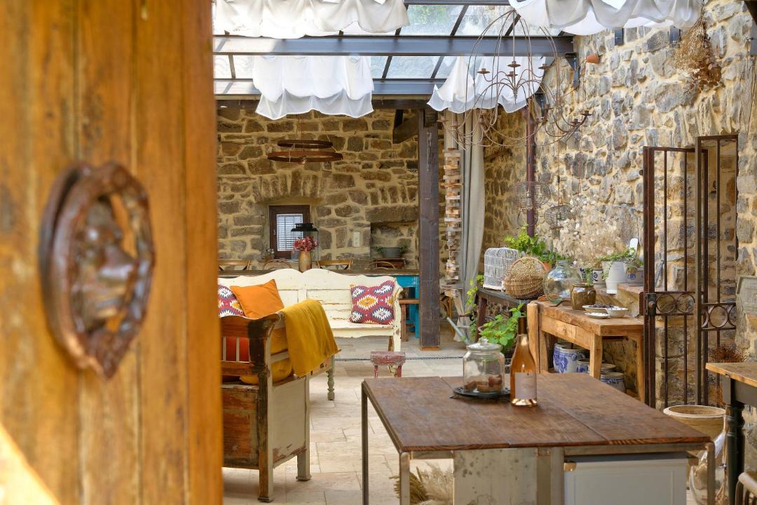 Photo of Others in Courry