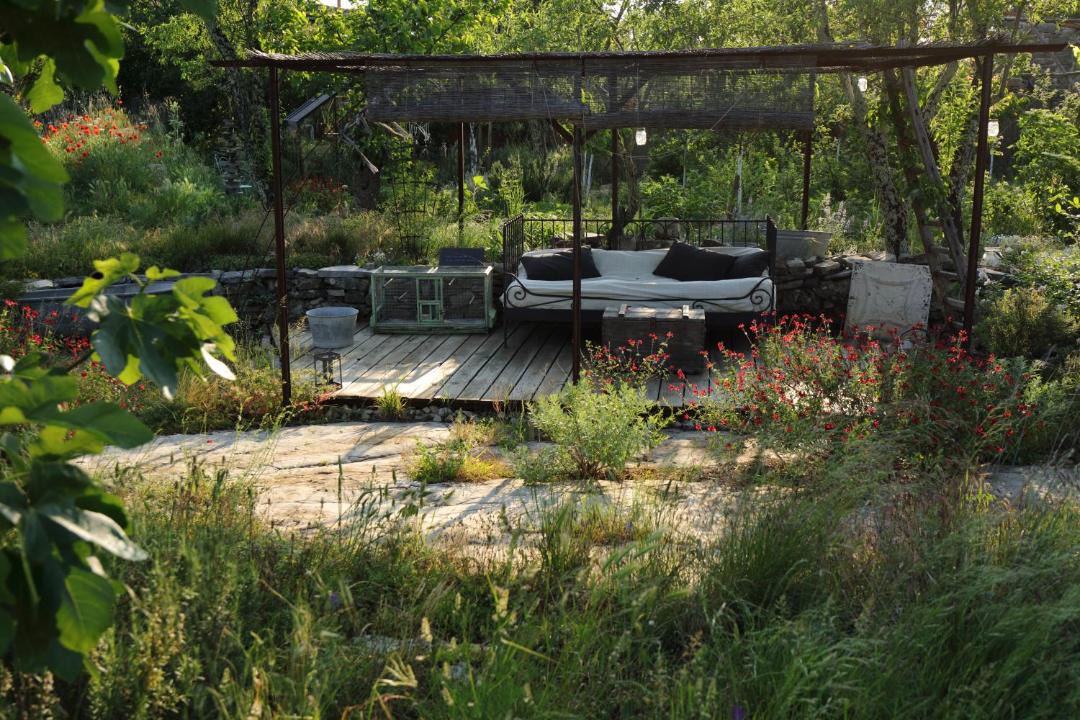 Photo of Others in Courry