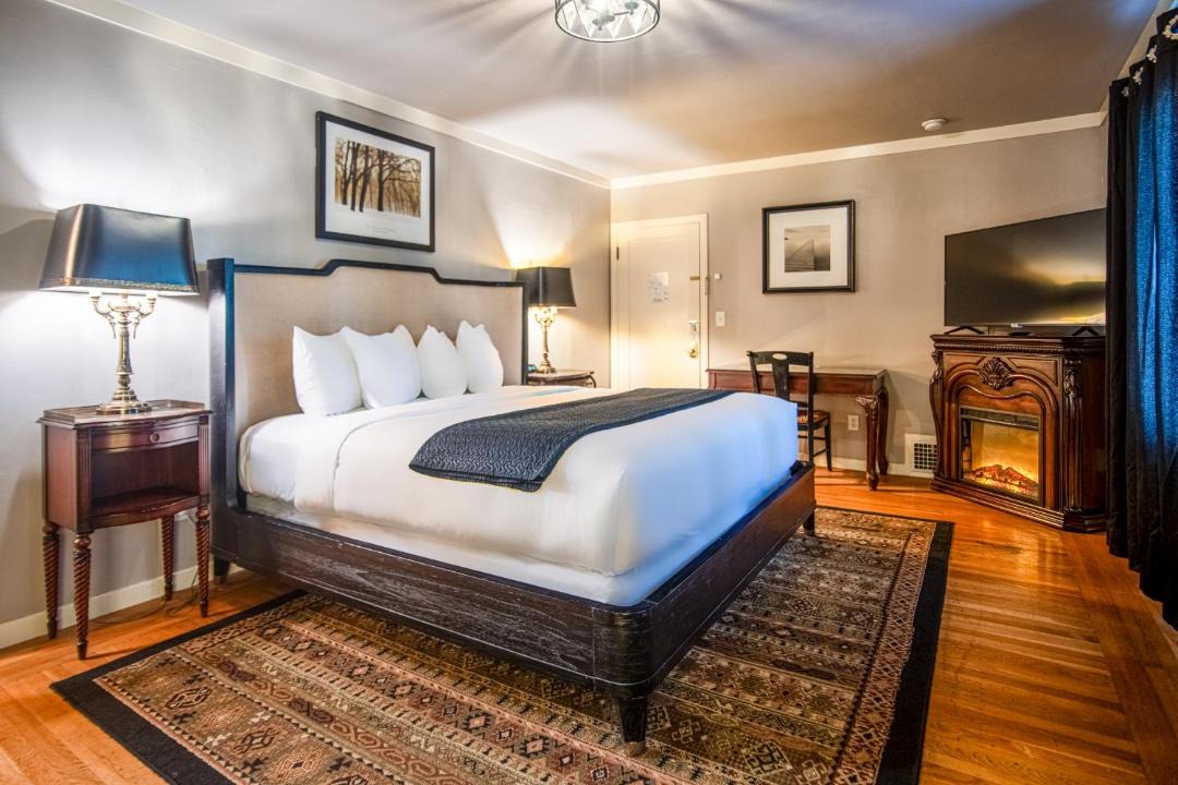 Photo of Others in Downtown Sacramento