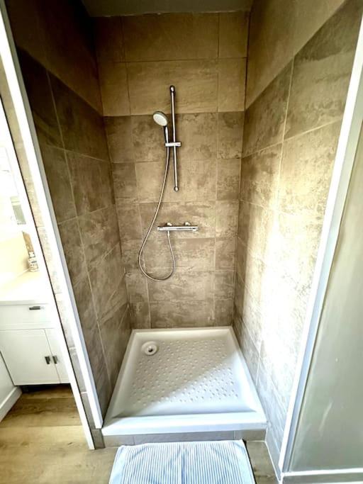 Photo of Others in Cusset