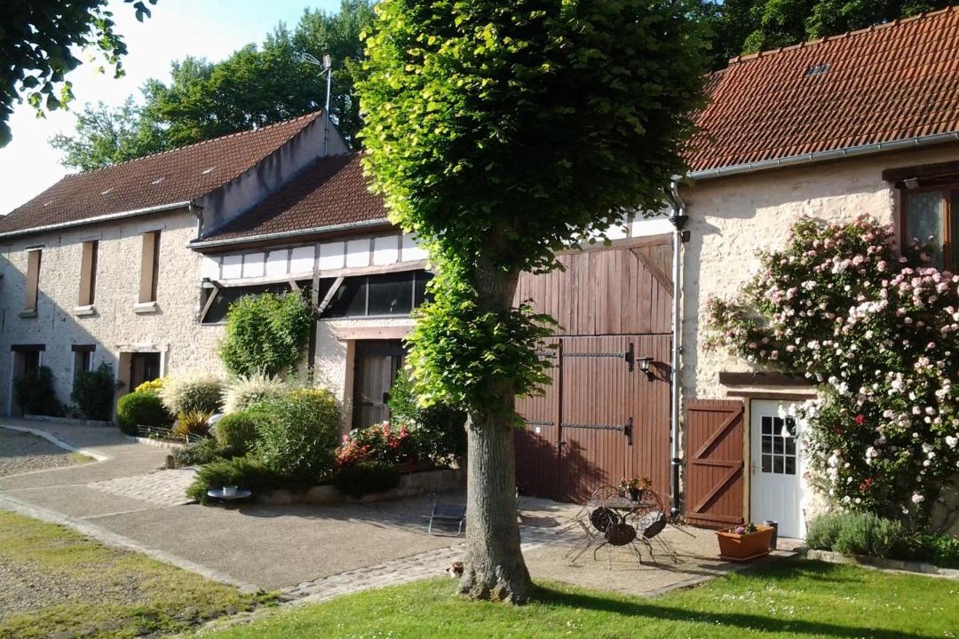 Photo of Others in Etrechy