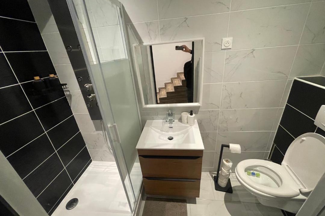 Photo of Bathroom in Givet