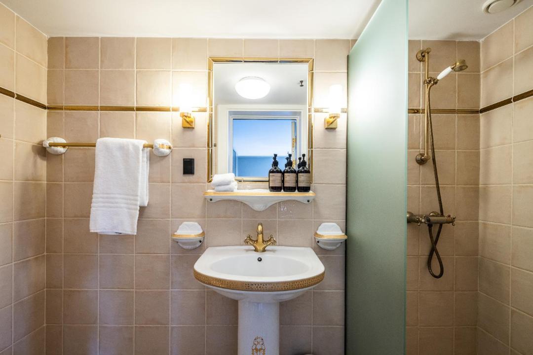 Photo of Others in Indre by