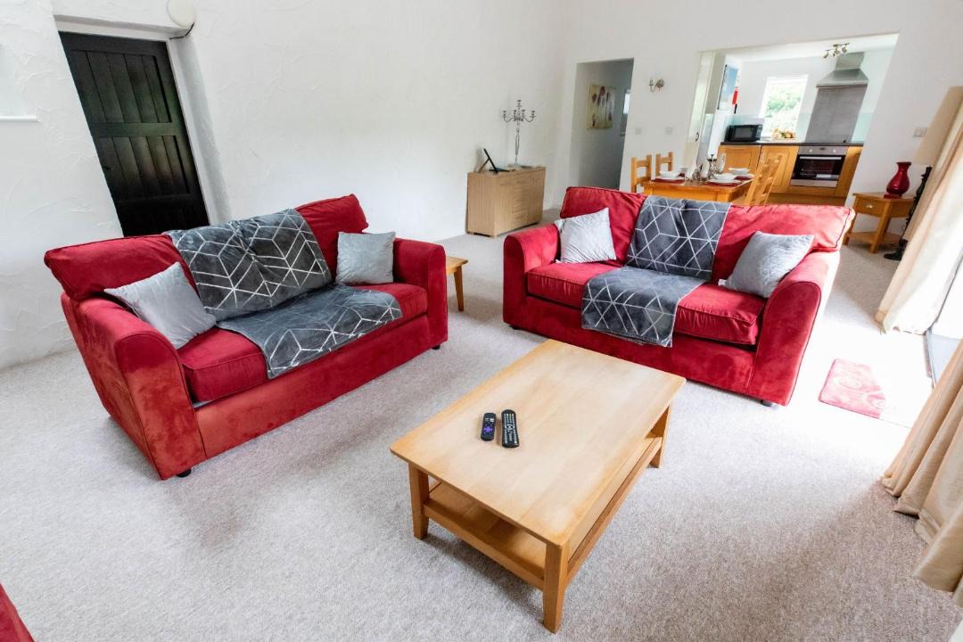 Photo of Others in Wainhouse Corner