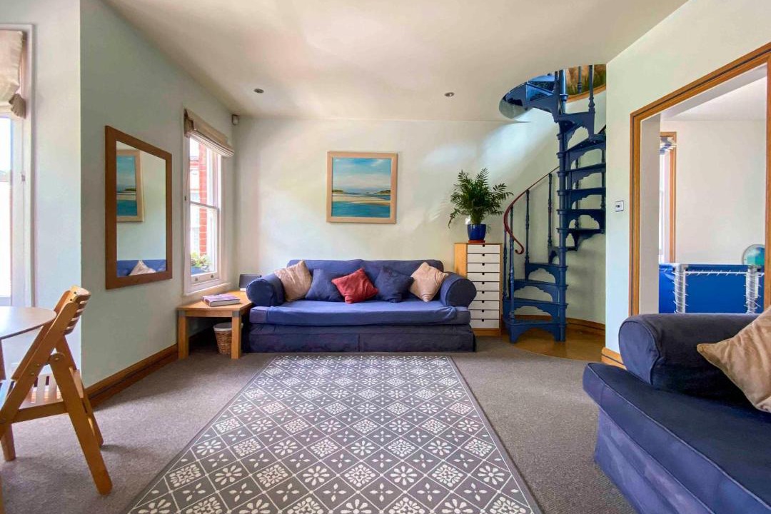 Photo of Livingroom in Ravenscourt Park