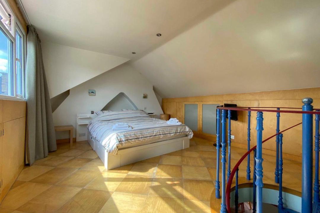 Photo of Bedroom in Ravenscourt Park