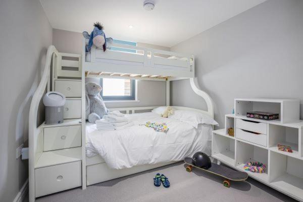 Photo of Others in Treator