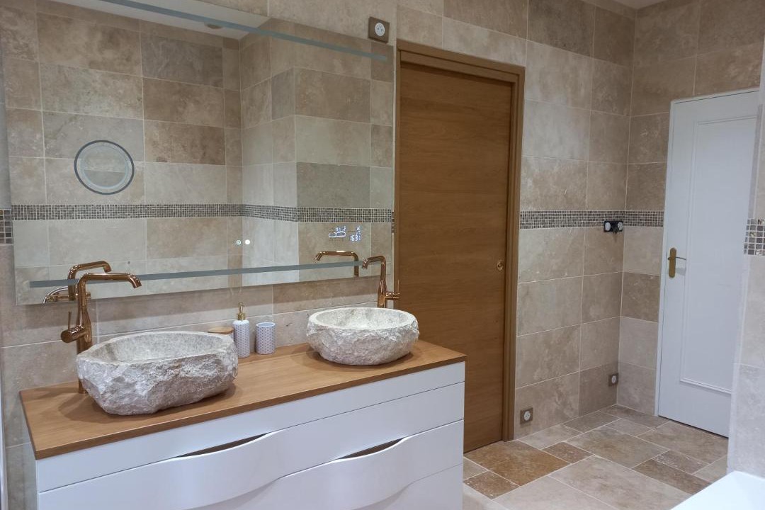 Photo of Bathroom in Nouzilly