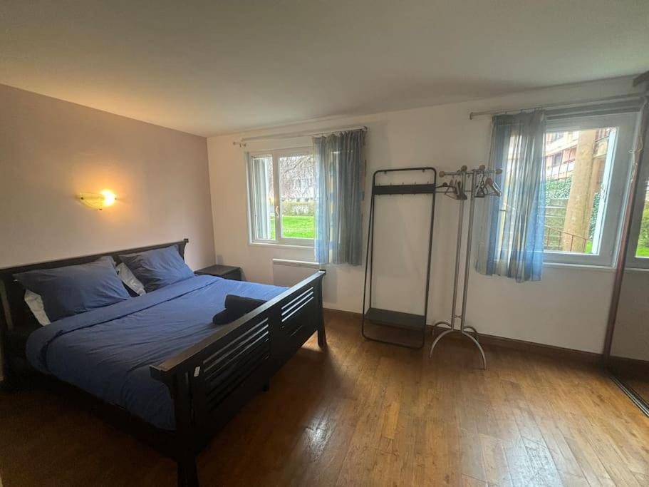 Photo of Others in Guyancourt