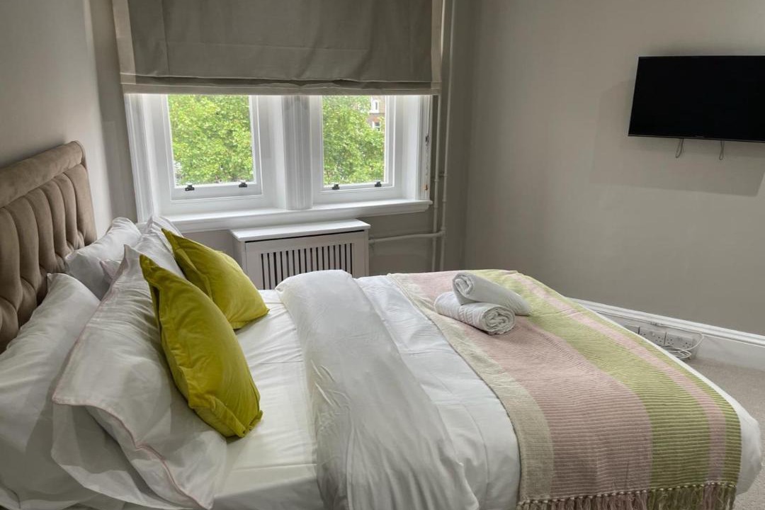 Photo of Others in Lancaster Gate