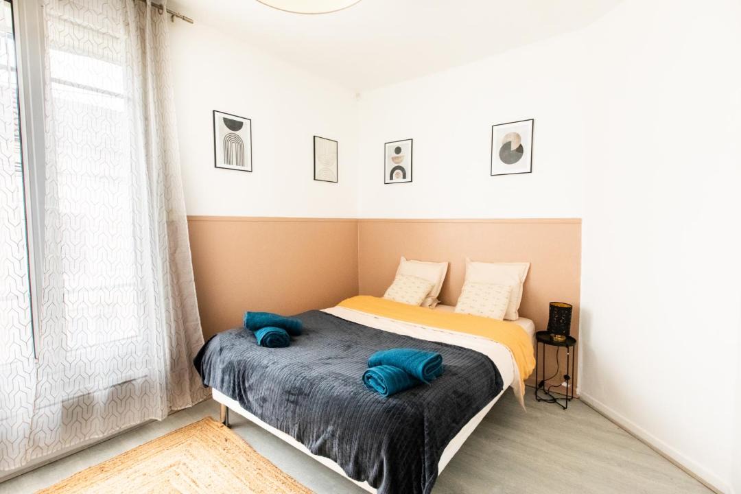 Photo of Bedroom in Taverny