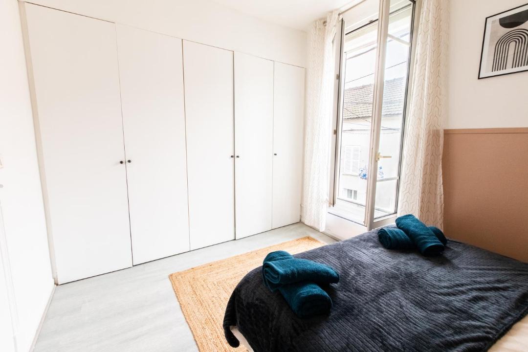 Photo of Bedroom in Taverny