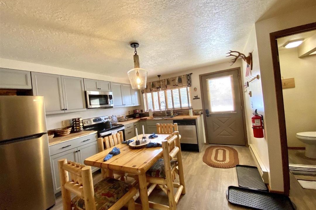 Photo of Others in West Yellowstone