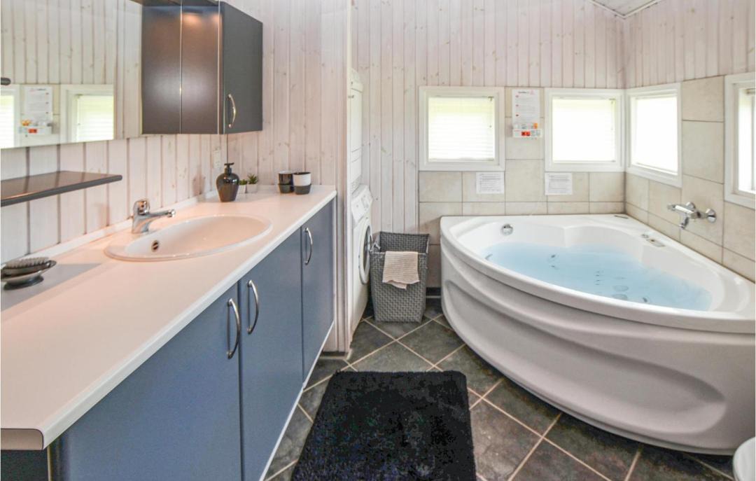 Photo of Bathroom in Skovmose