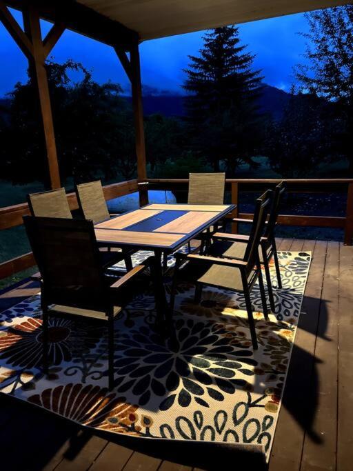 Photo of Others in Alpine Northwest