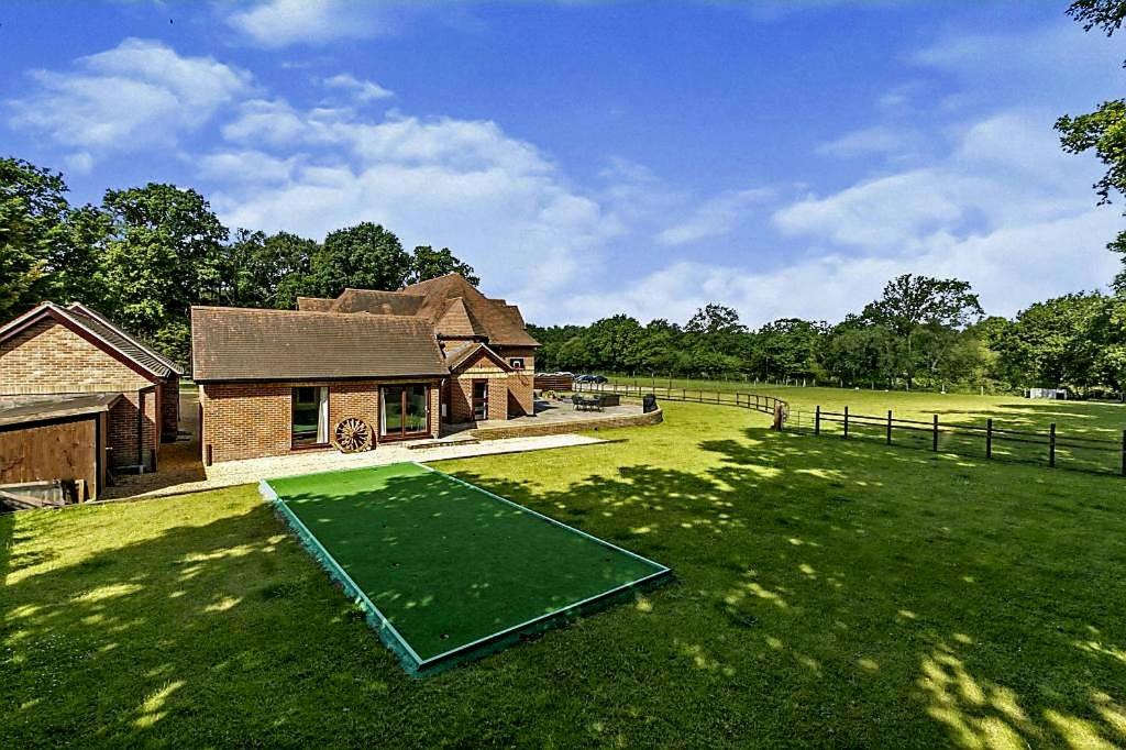 Photo of Others in Ringwood