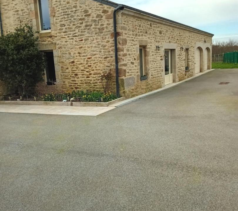 Photo of Others in Theix-Noyalo