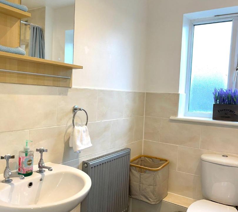 Photo of Bathroom in Alibon