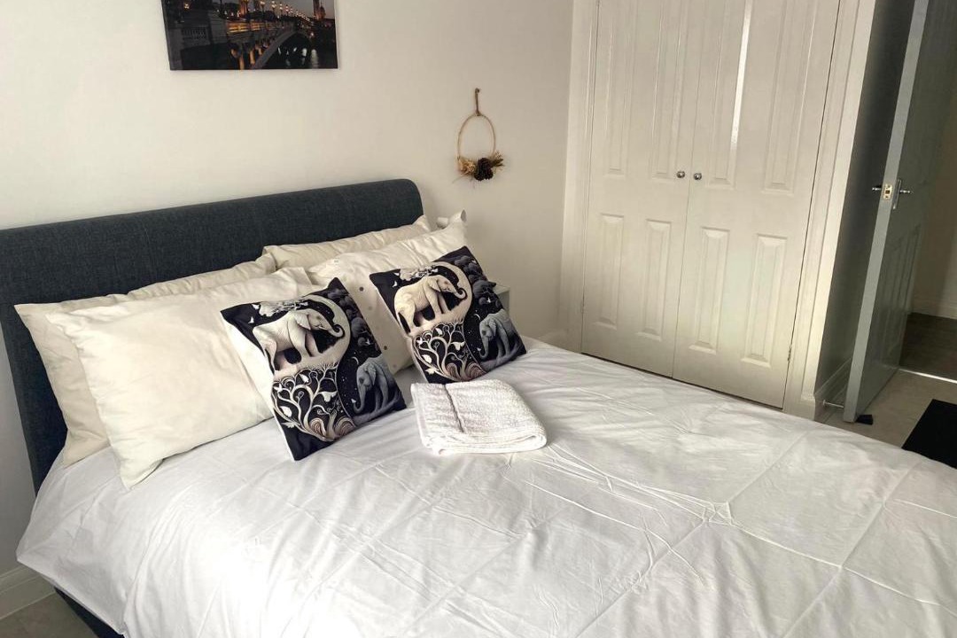 Photo of Bedroom in Alibon