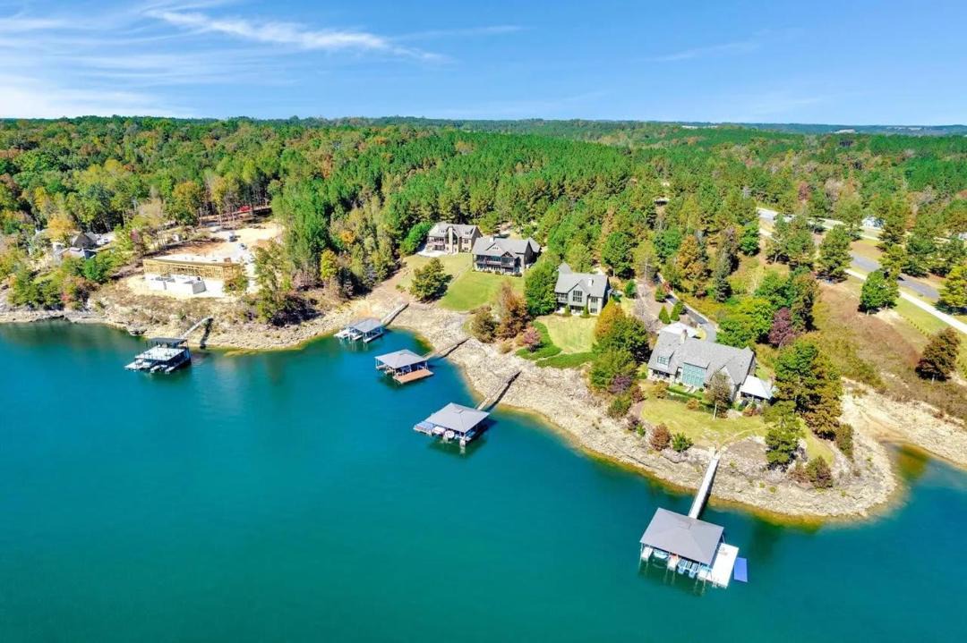 Photo of Others in Crane Hill