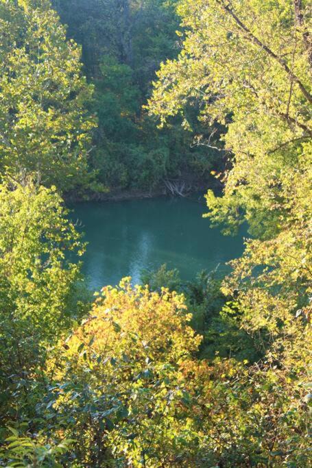 Photo of Others in Pocahontas