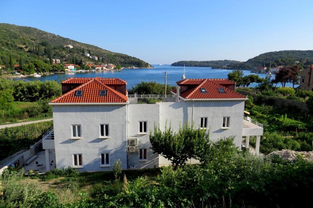Photo of Others in Zaton