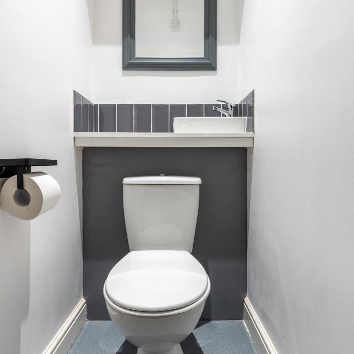 Photo of Others in Everton