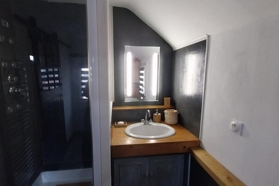 Photo of Others in Muzy