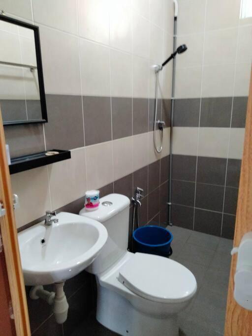 Photo of Bathroom in Kampung Keriang Dan