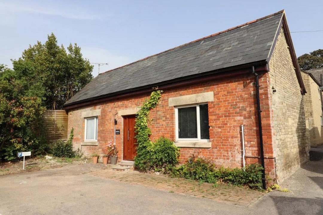 Photo of Buildings in Crudwell