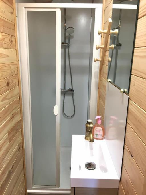 Photo of Bathroom in La Chapelle-Cecelin