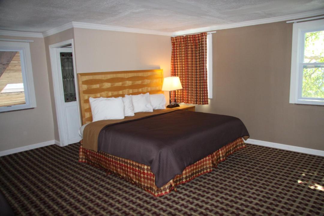 Photo of Bedroom in Main Street Hyannis