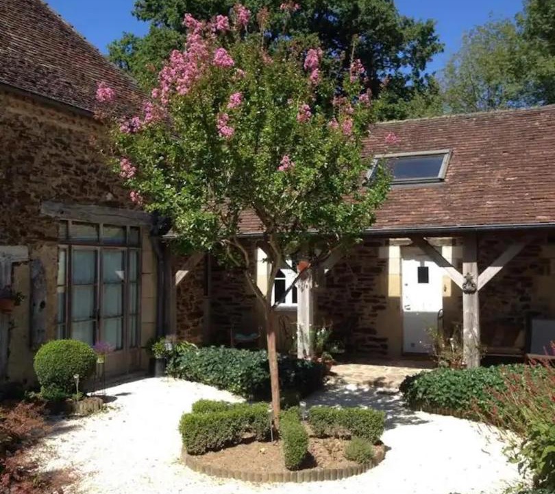 Photo of Others in Sarlande