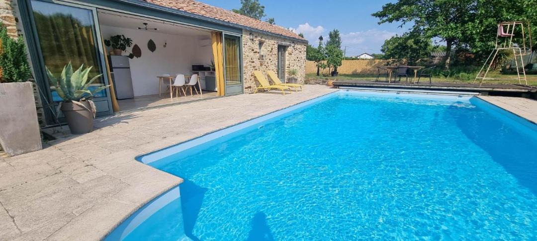 Photo of Others in Coueron