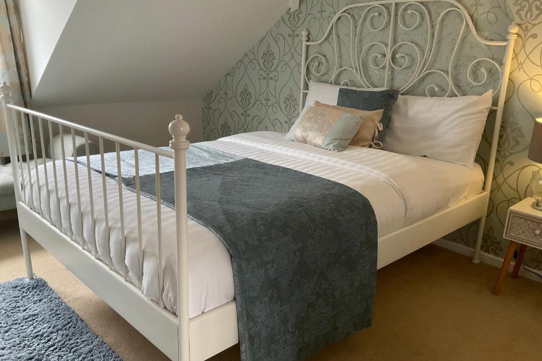 Photo of Others in Mortimer West End