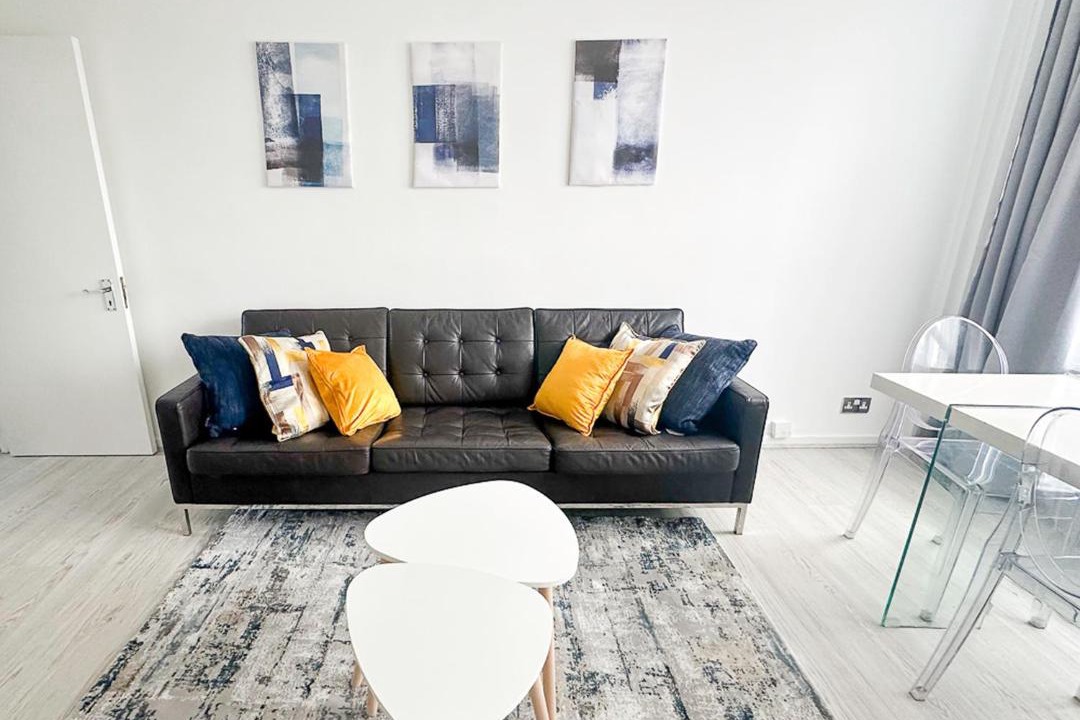 Photo of Others in De Beauvoir