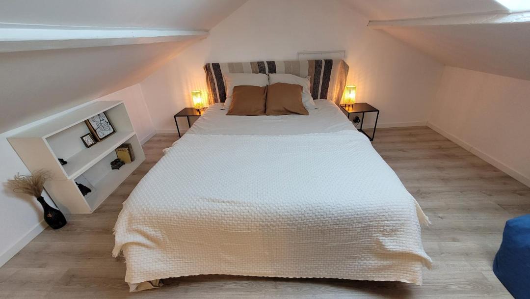 Photo of Others in Magenta