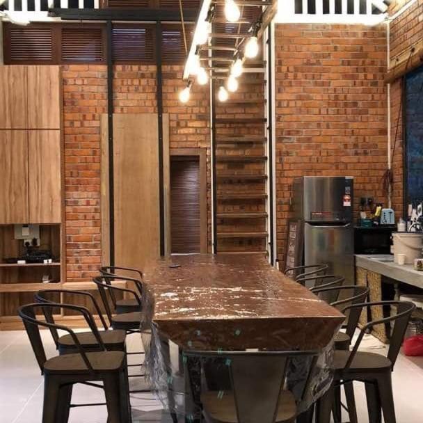 Photo of Others in Mantin