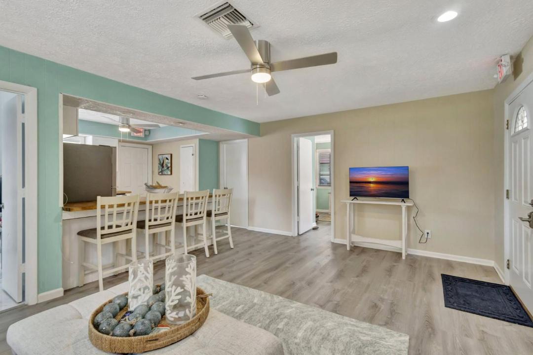 Photo of Others in Indian River Estates