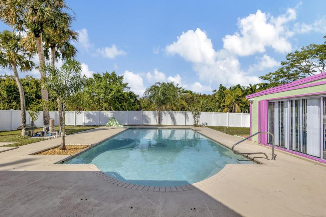 Photo of Others in Indian River Estates