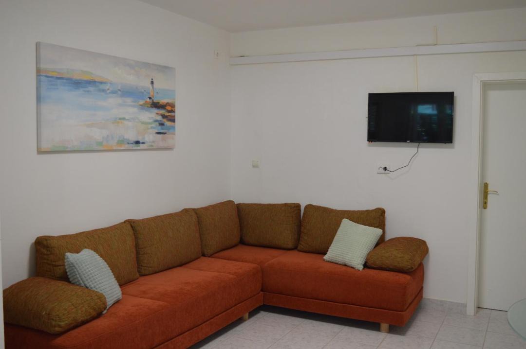 Photo of Livingroom in Krizni rat
