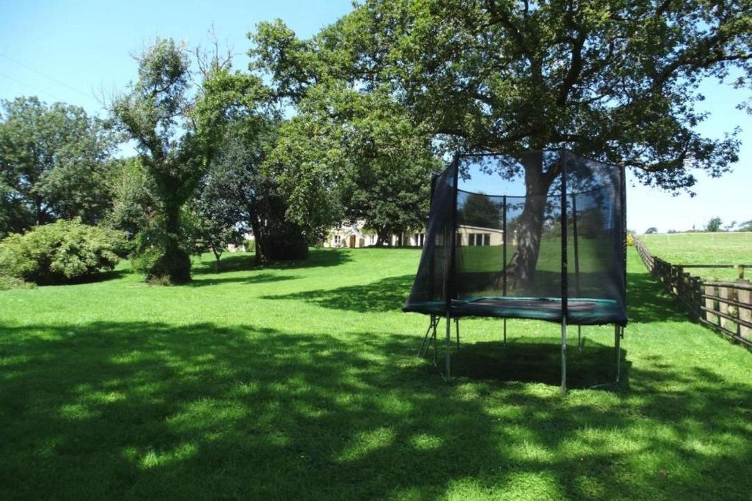 Photo of Others in Broadwoodkelly